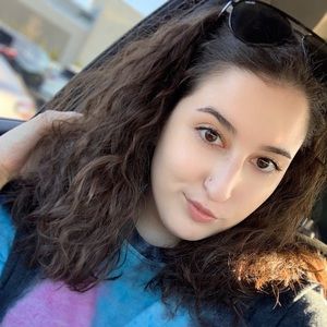 Meet your Posher, Deanna